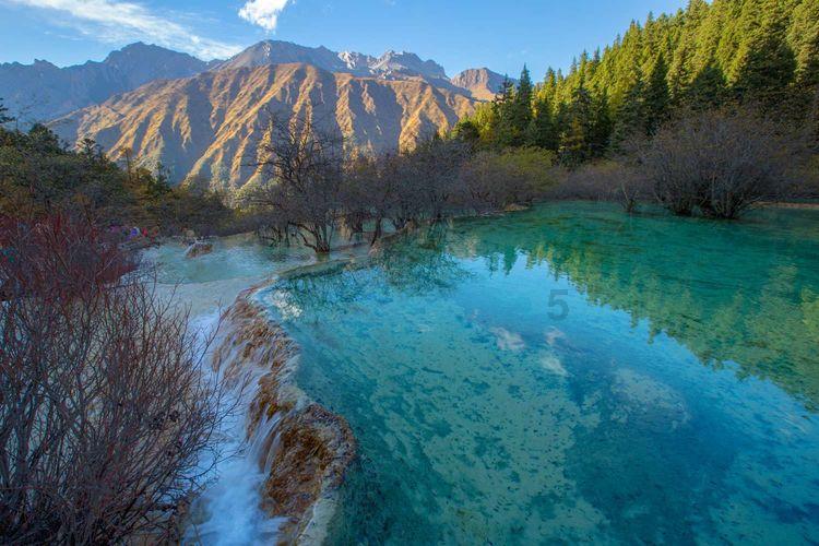 逃离拇指山地